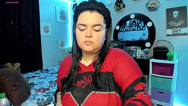 Snapshot of Luise_Meyrink chatting on September 2025 02:47:02 AM Luise Meyrink online show from September 2025 02:47:02 AM