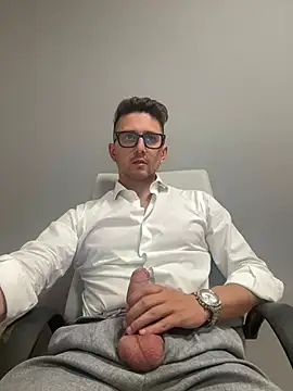 Snapshot of masterboss_ chatting on July 2026 11:41:02 AM masterboss online show from July 2026 11:41:02 AM