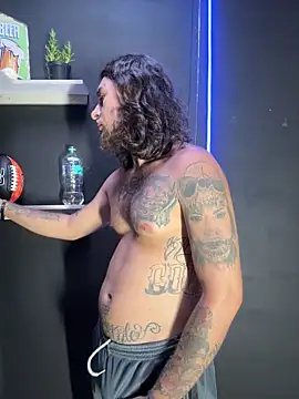 raymon616 online show from March 2026 10:18:01 PM