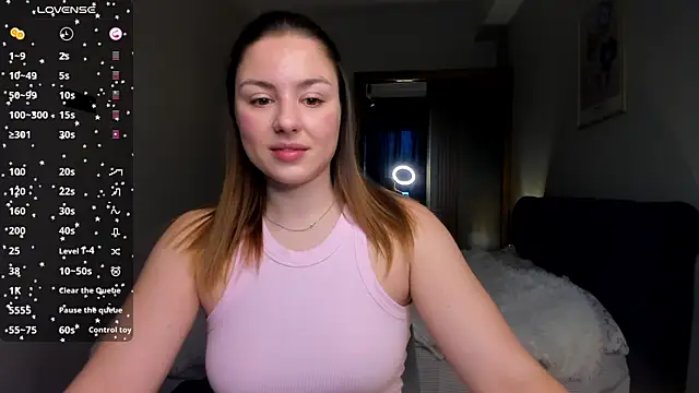 Snapshot of ThreeshaWhite chatting on March 2025 05:40:01 AM ThreeshaWhite online show from March 2025 05:40:01 AM