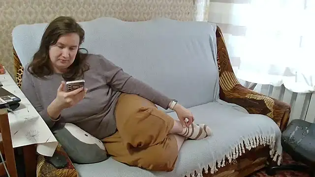 franceska blue online show from February 2026 01:06:01 PM