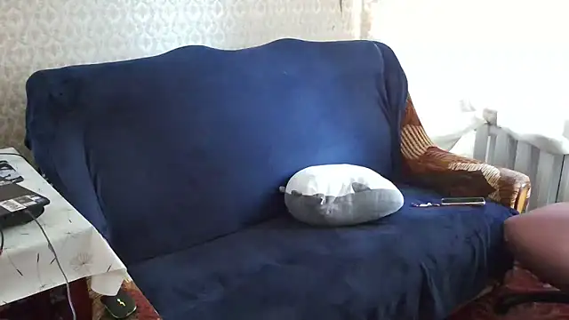 franceska blue online show from April 2026 01:15:02 PM