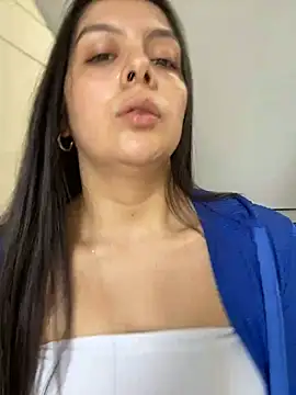 SamaraLincolnn online show from June 2026 04:01:01 PM