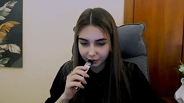 Snapshot of Lili_magic chatting on February 2025 03:42:01 PM Lili magic online show from February 2025 03:42:01 PM