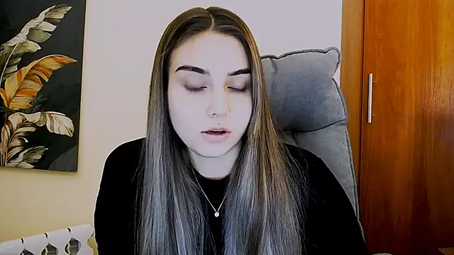 Snapshot of Lili_magic chatting on March 2025 12:56:02 PM Lili magic online show from March 2025 12:56:02 PM