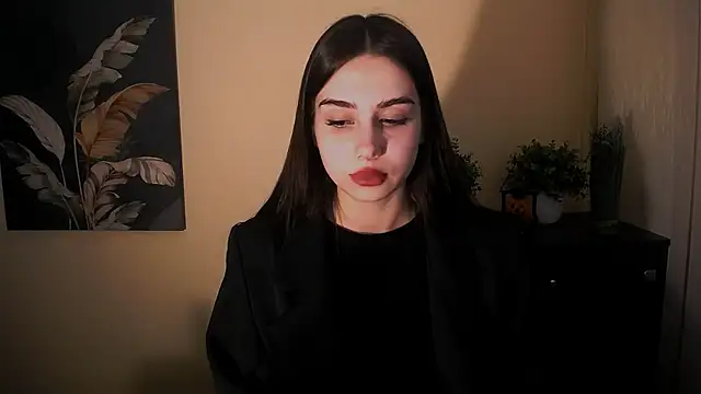 Snapshot of Lili_magic chatting on October 2025 12:06:01 PM Lili magic online show from October 2025 12:06:01 PM