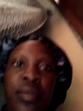 Snapshot of pretty_amaal chatting on December 2024 05:03:01 AM pretty amaal online show from December 2024 05:03:01 AM