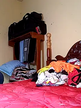 Snapshot of pretty_amaal chatting on January 2025 03:03:01 PM pretty amaal online show from January 2025 03:03:01 PM