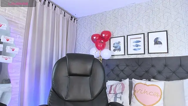 emma  smith1 online show from February 2025 12:22:02 PM