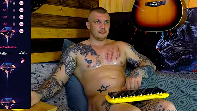 MrrKray online show from April 2026 07:32:01 PM