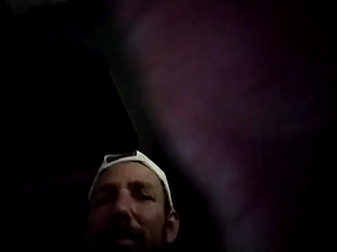 Treemandude online show from December 2025 04:50:01 AM