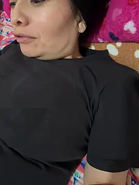 Snapshot of Janna099 chatting on March 2025 06:11:01 PM Janna099 online show from March 2025 06:11:01 PM