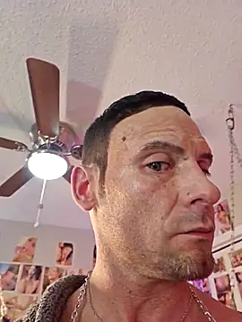 luvs2cumm69 online show from February 2025 01:11:01 AM