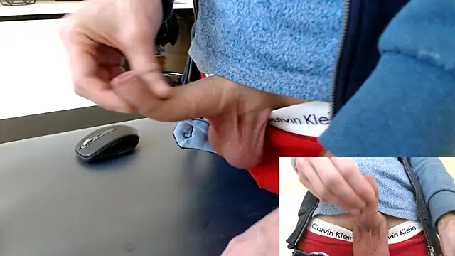 Snapshot of sperma_tributes chatting on January 2025 09:44:02 AM sperma tributes online show from January 2025 09:44:02 AM