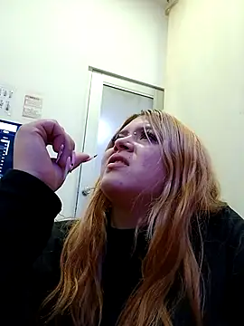 Snapshot of sara_winehouse1 chatting on December 2024 04:12:01 AM sara winehouse1 online show from December 2024 04:12:01 AM