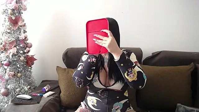 Snapshot of sara_winehouse1 chatting on January 2025 01:52:01 PM sara winehouse1 online show from January 2025 01:52:01 PM