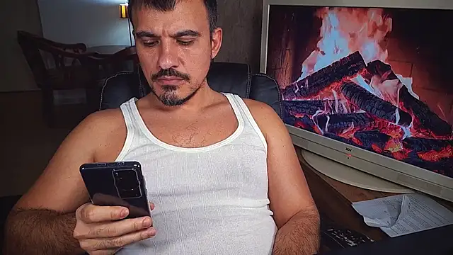 Snapshot of officeman7 chatting on February 2025 04:47:01 PM officeman7 online show from February 2025 04:47:01 PM