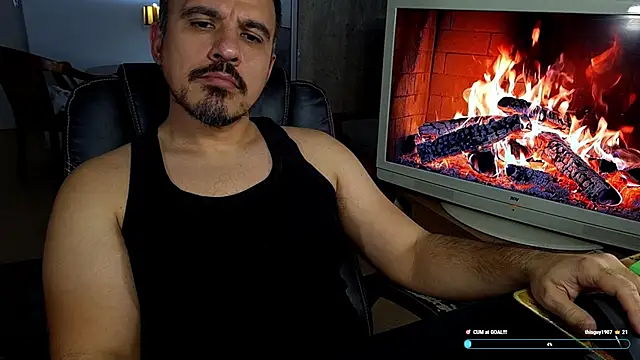 officeman7 online show from February 2026 03:39:01 PM