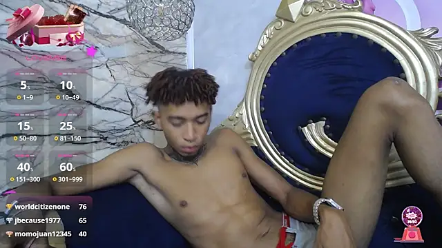 Snapshot of sexy_blacks_ chatting on January 2025 05:43:02 PM sexy blacks online show from January 2025 05:43:02 PM