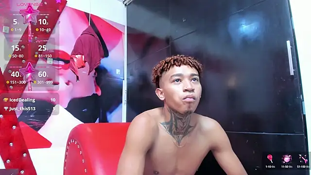 Snapshot of sexy_blacks_ chatting on January 2025 02:34:01 PM sexy blacks online show from January 2025 02:34:01 PM