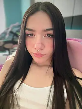 Snapshot of ShannonShanny chatting on March 2025 09:39:02 AM ShannonShanny online show from March 2025 09:39:02 AM