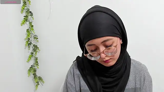 Snapshot of aysel_elid chatting on January 2025 09:44:02 PM aysel elid online show from January 2025 09:44:02 PM