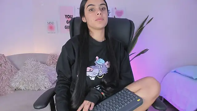 ChloeHarper  online show from March 2025 05:24:02 PM