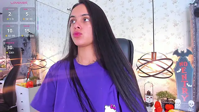 ChloeHarper  online show from October 2025 01:40:02 PM