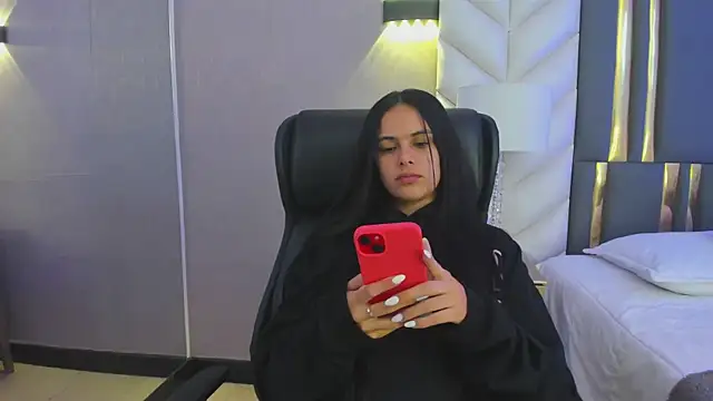 ChloeHarper  online show from February 2026 11:28:02 AM