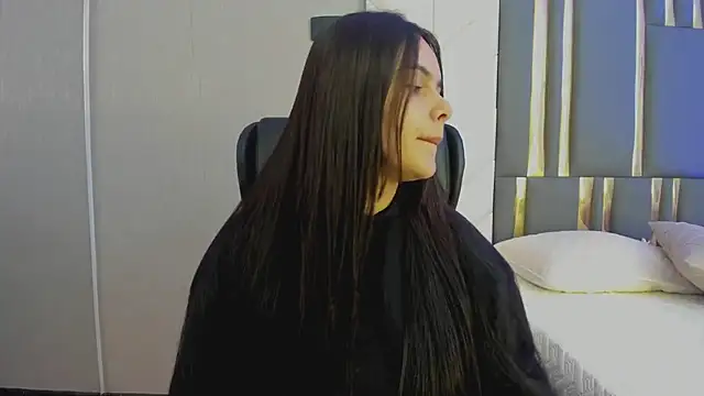 ChloeHarper  online show from June 2026 12:22:01 PM
