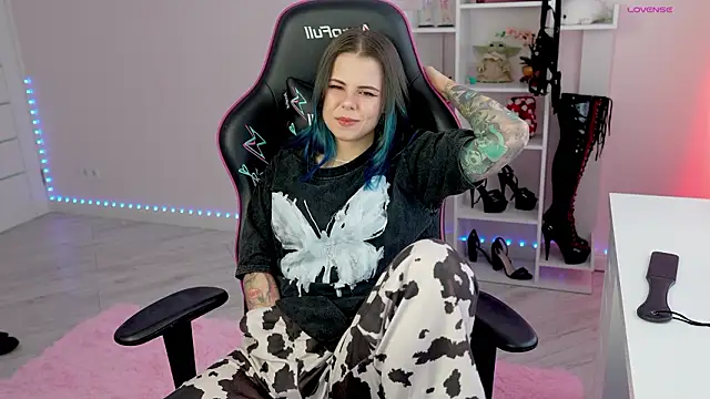 Latex Kitty online show from March 2026 02:09:02 PM