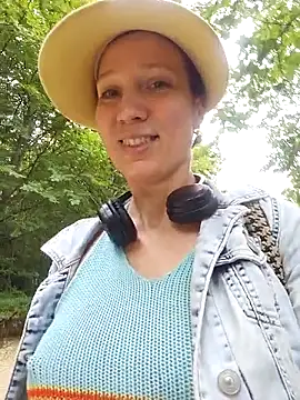 Exhibitionsplit online show from September 2025 11:59:01 AM