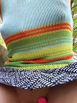 Exhibitionsplit online show from October 2025 11:10:01 AM