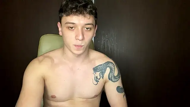 Snapshot of Joedonovan1 chatting on February 2025 09:03:02 PM Joedonovan1 online show from February 2025 09:03:02 PM