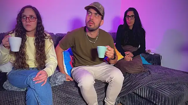 Snapshot of barfantasy chatting on November 2025 10:56:02 AM barfantasy online show from November 2025 10:56:02 AM