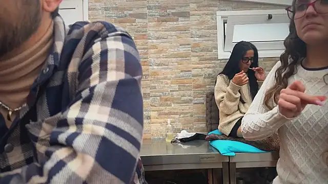 Snapshot of barfantasy chatting on November 2025 10:31:01 AM barfantasy online show from November 2025 10:31:01 AM