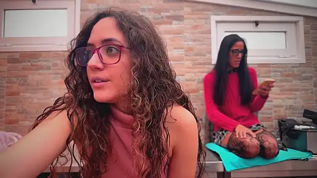 Snapshot of barfantasy chatting on November 2025 10:28:02 AM barfantasy online show from November 2025 10:28:02 AM