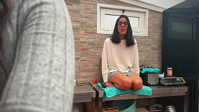 Snapshot of barfantasy chatting on February 2026 11:00:02 AM barfantasy online show from February 2026 11:00:02 AM