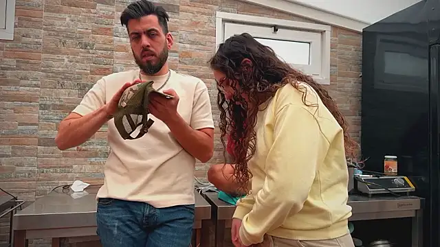 Snapshot of barfantasy chatting on February 2026 10:01:02 AM barfantasy online show from February 2026 10:01:02 AM