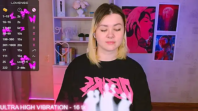 cutie mili online show from February 2025 02:04:02 PM