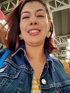 scarlett moore online show from November 2025 02:23:01 PM