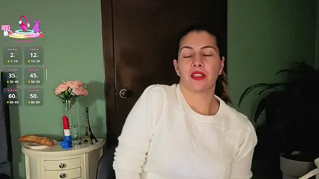 scarlett moore online show from July 2026 04:45:02 PM