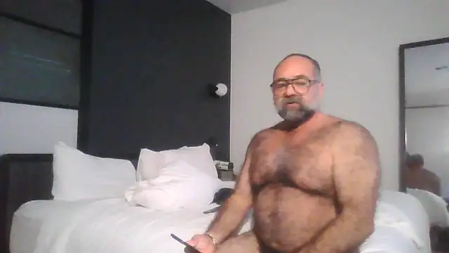 chainjulious online show from May 2026 01:01:02 AM