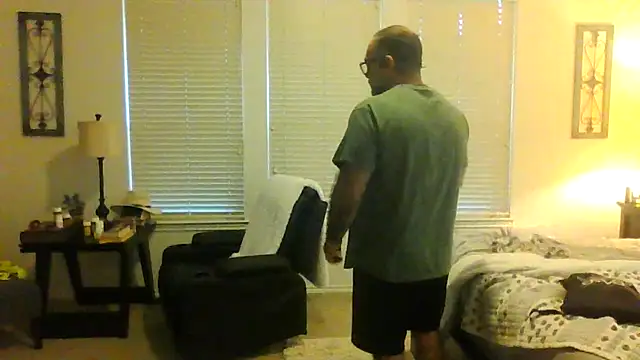 chainjulious online show from June 2026 12:39:01 PM
