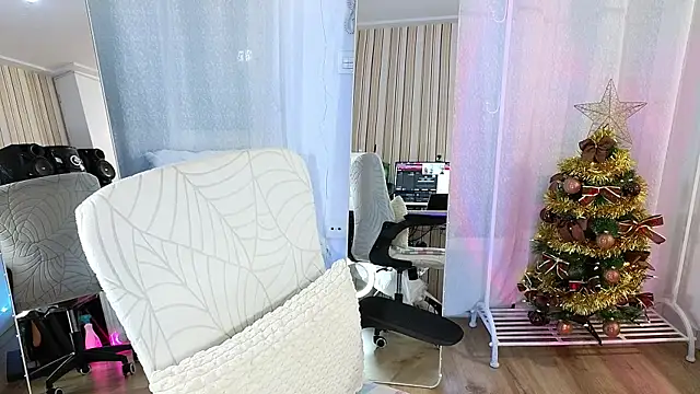 Tawny cox online show from December 2025 09:18:01 AM