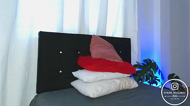 Ethan mullers online show from May 2026 11:27:02 AM