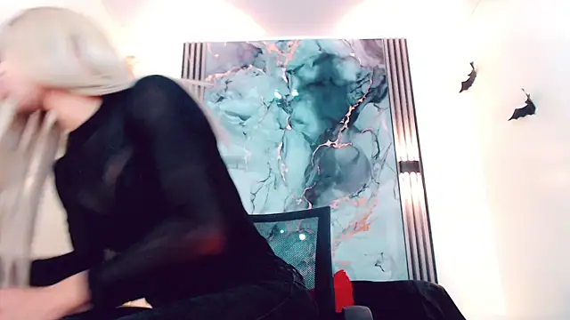 hilary rodriguez online show from September 2025 07:06:02 PM