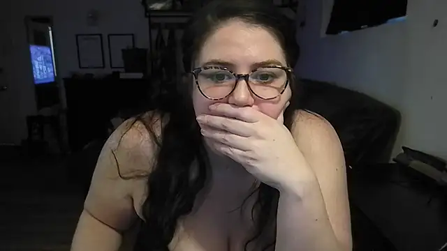 creativescholar1992 online show from February 2026 10:30:02 PM