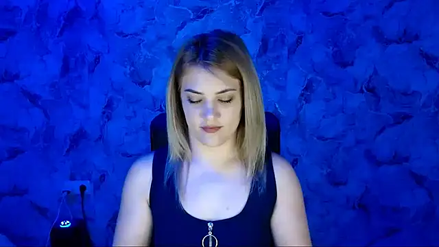 Snapshot of nika_gold1 chatting on May 2026 03:07:02 PM nika gold1 online show from May 2026 03:07:02 PM