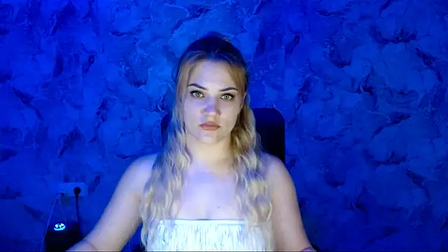 Snapshot of nika_gold1 chatting on May 2026 06:38:02 PM nika gold1 online show from May 2026 06:38:02 PM